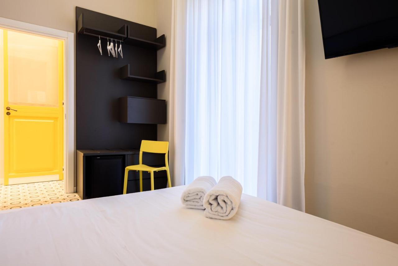 Maria Theresa Rooms & Garden Napoli Exterior foto