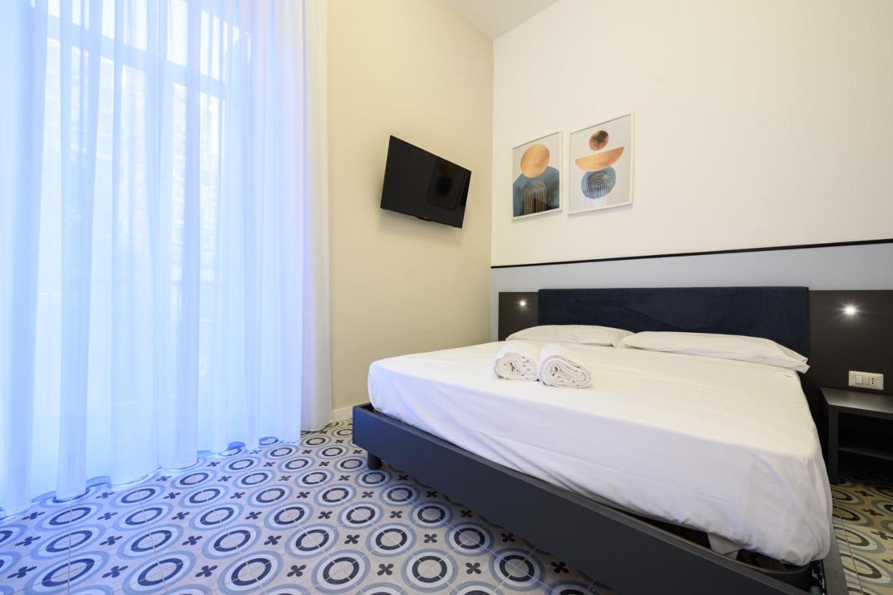 Maria Theresa Rooms & Garden Napoli Exterior foto