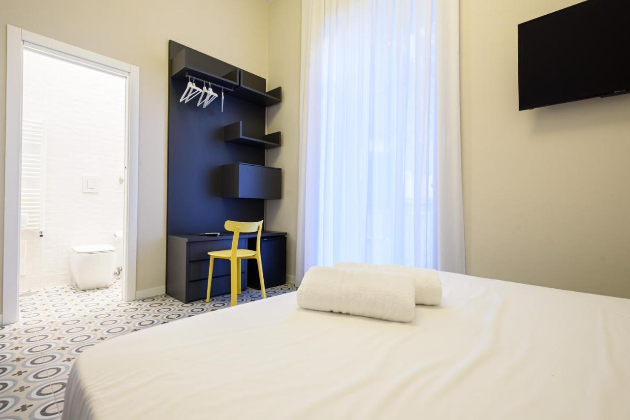 Maria Theresa Rooms & Garden Napoli Exterior foto