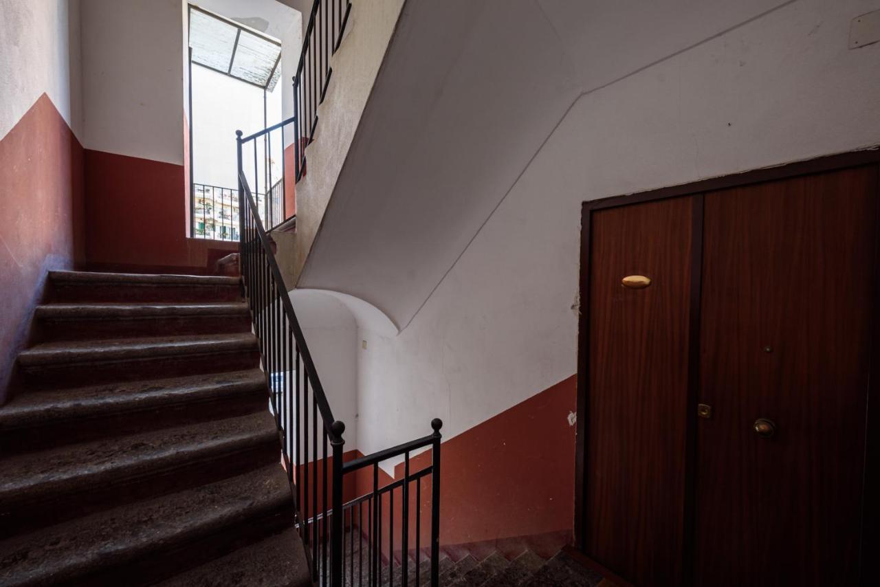 Maria Theresa Rooms & Garden Napoli Exterior foto